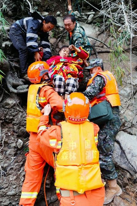 阿坝森林消防支队汶川大队74人参与抗震救灾 “汶川哥哥”背后 还有一群汶川哥哥 国际在线