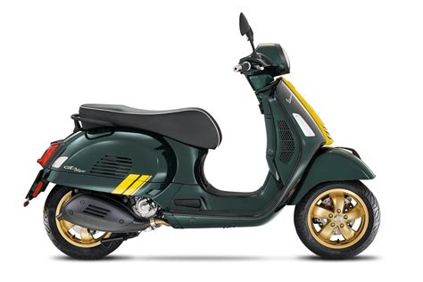 Motorrad Vergleich Vespa Gts Super Racing Sixties Vs Vespa