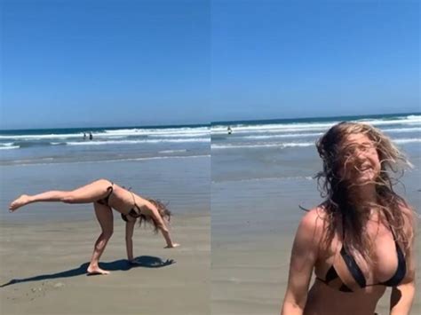 Leticia Spiller esbanja elasticidade na praia aos 47 anos Será que