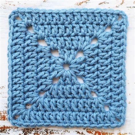 How To Crochet A Solid Granny Square Crochet Granny Square