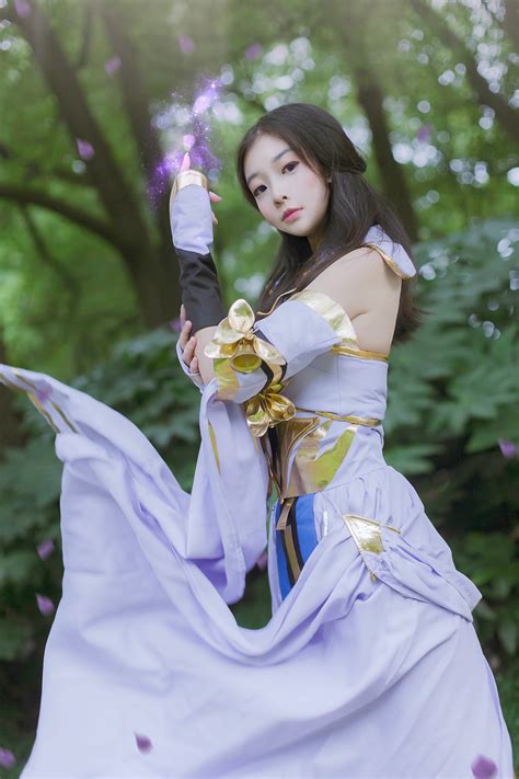 莲静九春 在最不卖萌网的cosplay作品王者荣耀紫霞仙子cos