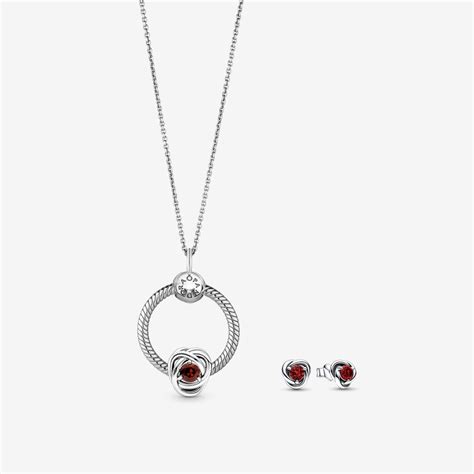 January Birthstone Eternity Circle O Pendant and Earrings Set | Pandora UK