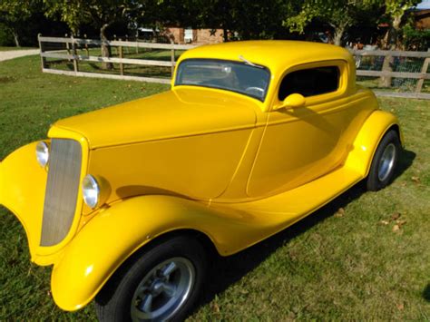 1933 Ford Deuce Coupe Streetrod Gibbons Body For Sale Photos