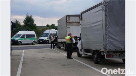 Polizeikontrolle Bei Lkw Und Bussen Jeder Dritte Ein Treffer Onetz