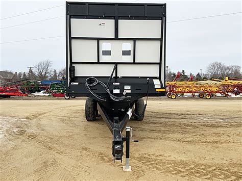 Meyer H Rt Rear Unload Tandem Axle Forage Box