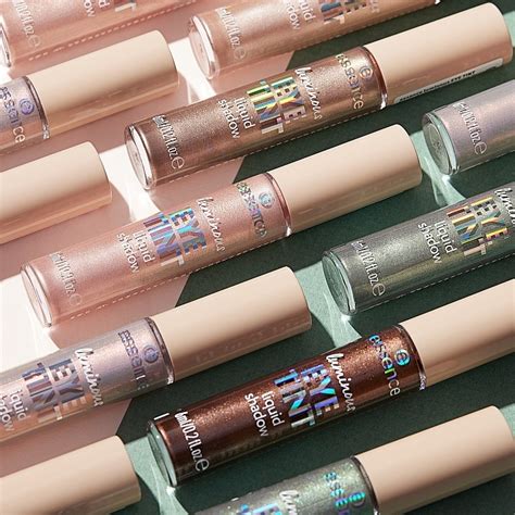 Essence Luminous Eye Tint Liquid Eyeshadow