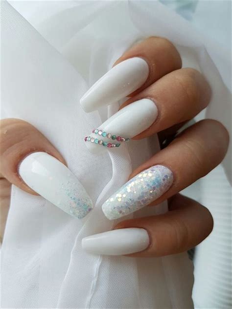 20 Elegant Long White Coffin Nail Ideas Coffin Nails Acrylic Nails