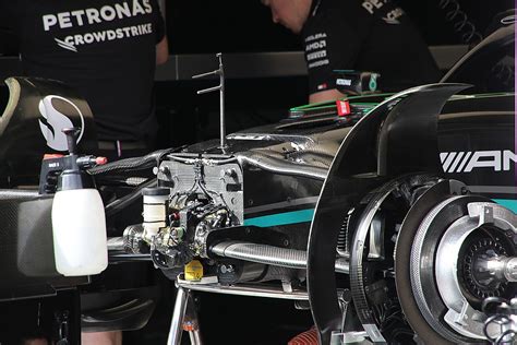 The key details behind Mercedes' W14 F1 upgrade