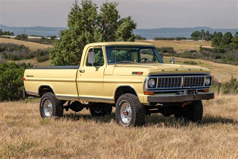 5 8L Powered 1970 Ford F 250 Sport Custom Highboy 4x4 5 Speed For Sale