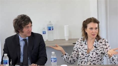 Diana Mondino Y Javier Milei Qui N Es La Economista Elegida Por El