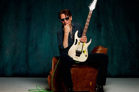 Steve Vai Estrena El V Deo De Teeth Of The Hydra