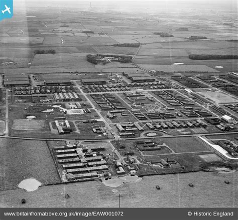 Eaw001072 England 1946 Raf Weeton Looking Towards Blackpool Weeton