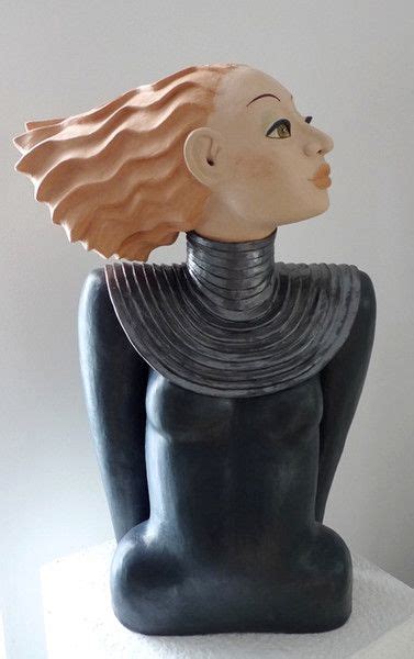 Keramik Figur Diana von Margit Hohenberger Figur Diana Göttin