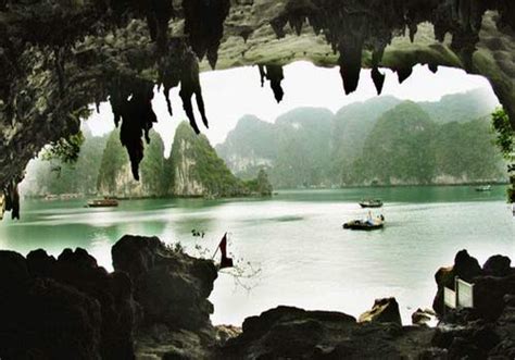 Images for Thousands of islands and islets in Halong Bay, Halong Bay ...