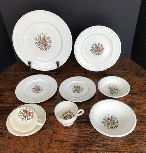 Wedgwood Conway Pattern Made In England Fine China Dinner Etsy