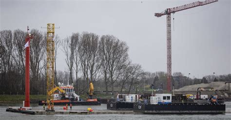 Afzinken Tweede Deel Maasdeltatunnel Gestopt Door Gebroken Kabel Trouw