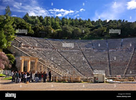 Das Antike Theater Von Epidaurus Epidaurus Argolis Argolis