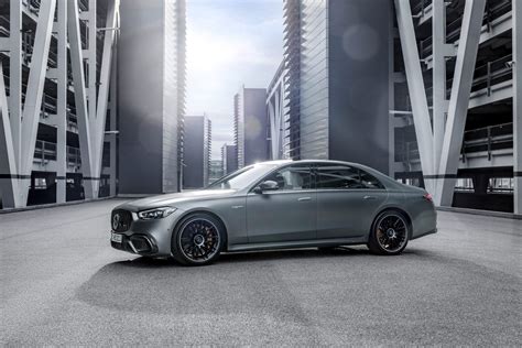 2023 Mercedes-AMG S63 E Performance Tops 1,000 Pound-Feet of Torque - CNET