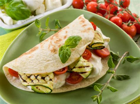 Piadina Con Zucchine Grigliate E Pomodorini Ginger Tomato