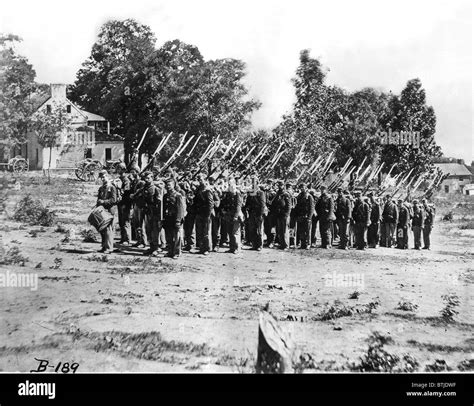 Civil War Union Soldiers In Battle