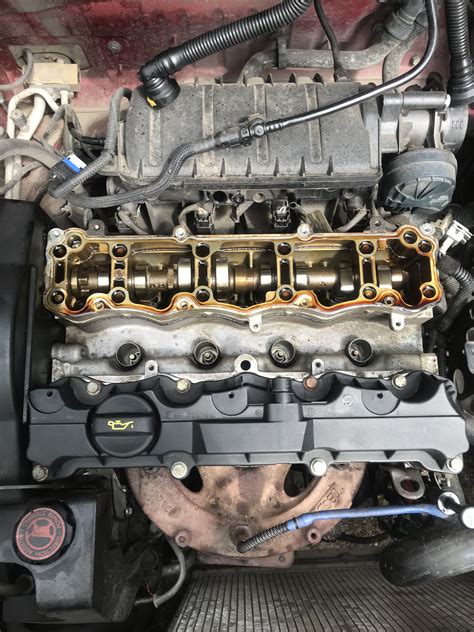 Замена прокладки клапанной крышки TU5JP4 — Citroen Berlingo (1G), 1,6 л ...