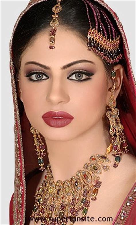 Designs Of Jhoomar And Matha Patti For Women 0012 | Style.Pk