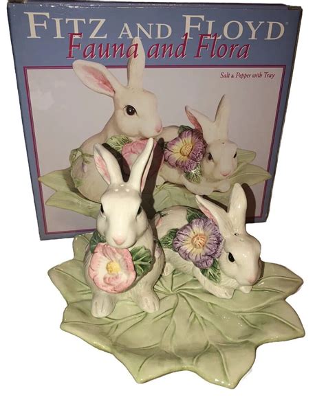 Fitz Floyd Fauna And Flora Rabbit Bunny Salt Pepper Shakers W Leaf