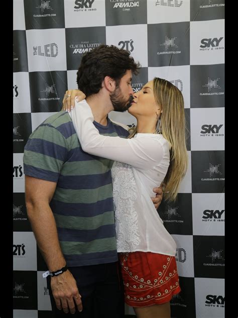 Foto Claudia Leitte Comentou Sobre Sua Intimidade O Marido M Rcio