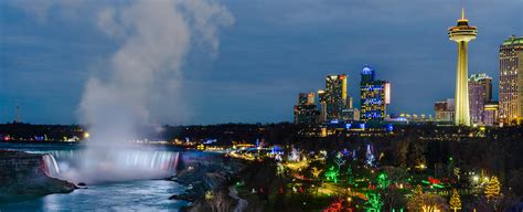 Niagara Falls and Skylon Nightly Illumination Schedule - Skylon Tower