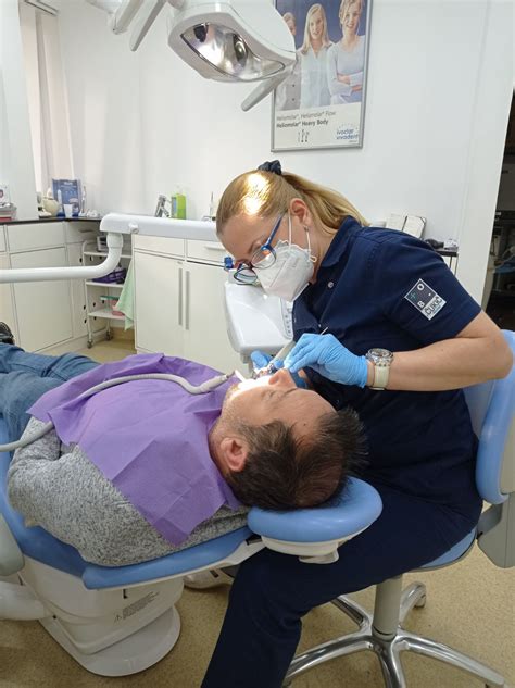 Stomatološka poliklinika Oral B Čukić Eksperti rade za Vas i vaše