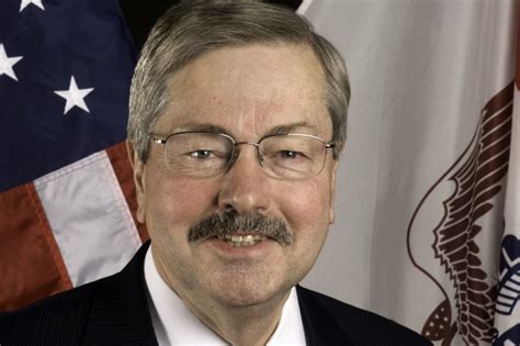 Iowa Gov Terry Branstad Hospitalized After Collapse