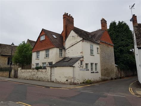 House On Corner Of Rectory Lane Jeff Gogarty Cc By Sa