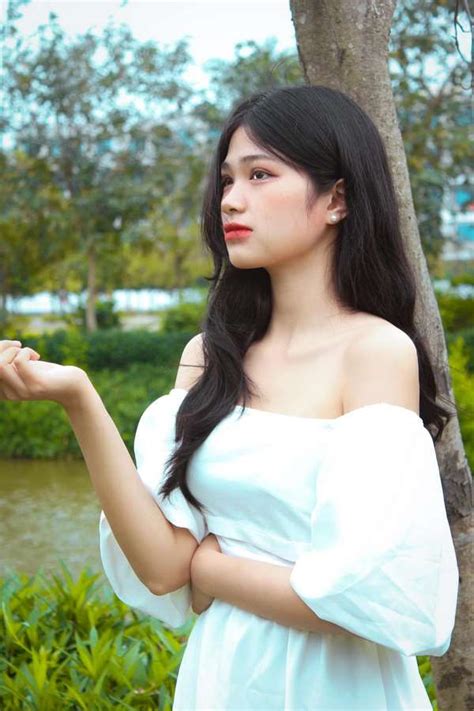 Trọn bộ ảnh Tiktoker Thảo Trần bikini khoe dáng cực đẹp