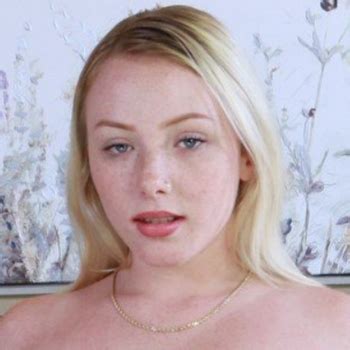 Dixie Lynn Babe Page Watch This Pornstar On Freeones