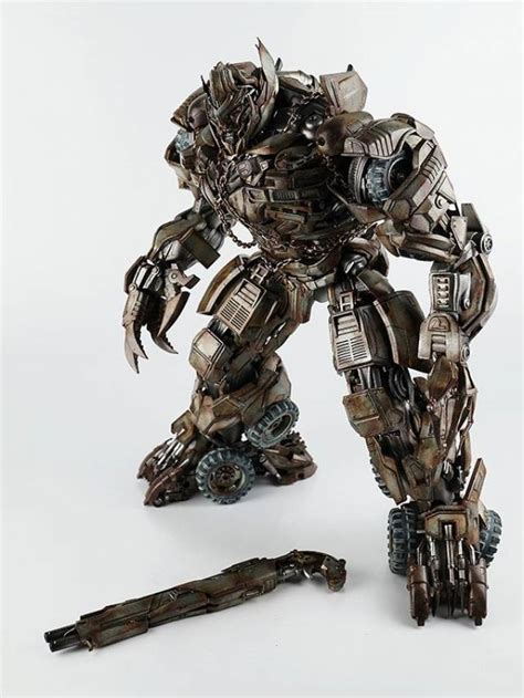 Transformers Megatron Premium Scale - 18.5'' Collectible Figure