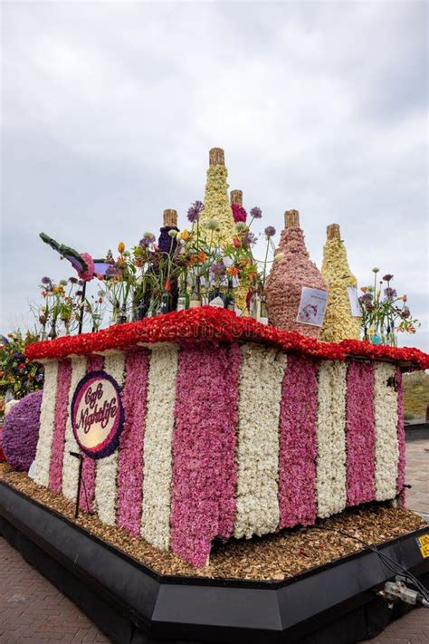 Bloemencorso Bollenstreek The Annual Spring Flower Parade From