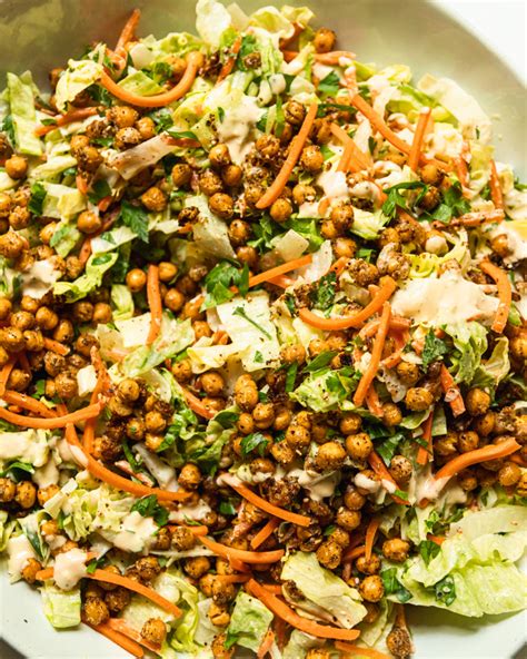 hummus crunch salad   mess
