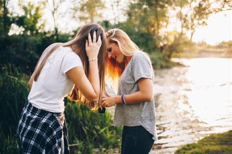 10 Fotos Bilder Und Lizenzfreie Bilder Zu Lesbian Girl Videos Istock