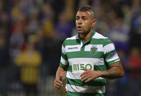 sporting defender mauricio reveals manchester united contact ibtimes uk