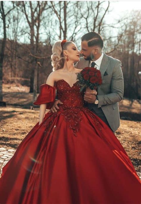 Pin By Vidushi Rathore On Romantic Love Cute Couples Ball Gowns Cute