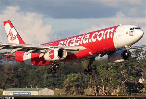 9M XXG Airbus A330 343 AirAsia X William Bradley JetPhotos