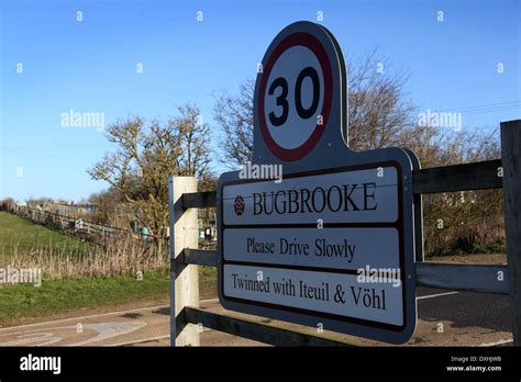 30 Mph Speed Limit Signs Hi Res Stock Photography And Images Alamy