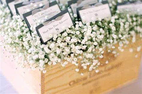 Ways To Make Babys Breath Look Super Chic For Your Wedding Budget