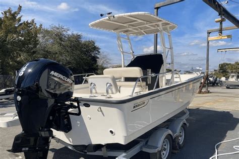 2021 Boston Whaler 19 Montauk Marinemax Savannah