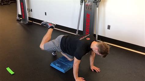 Quadruped Glute Extension With External Rot Youtube