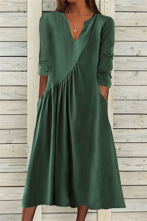 Solid Color V Neck Ruched Long Sleeves Midi Dress Curvedream