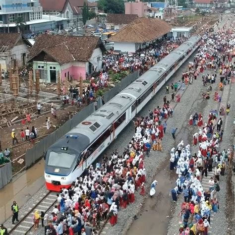 Gratis Kereta Api Cibatu Garut Mulai Diuji Coba