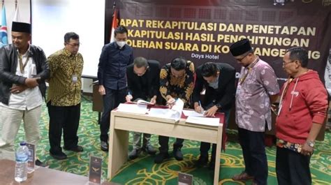 Saksi Amin Dan Ganjar Mahfud Tolak Tanda Tangan Rekapitulasi Kpu