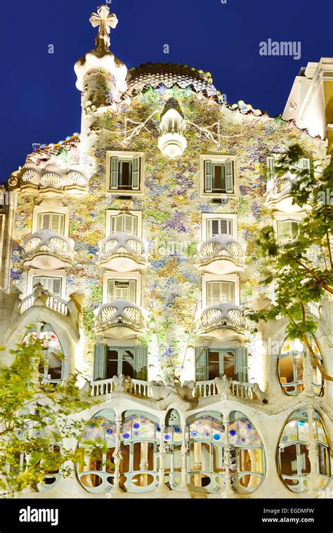 Casa Batllo Iluminados Arquitecto Antoni Gaudi Sitio Del Patrimonio