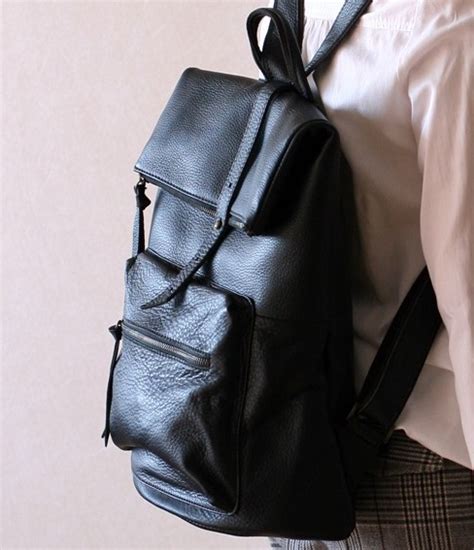 Pin By Melissa Rosemund On My Wallet Leather Leather Backpack Black